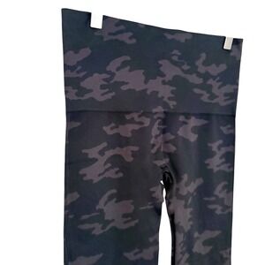Spanx‎ Look at Me Now Seamless Camouflage Leggings Large
